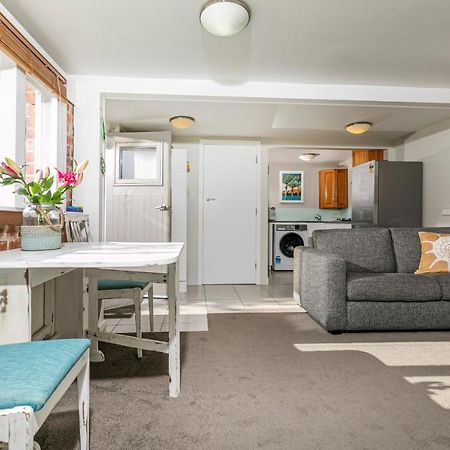 Whitby Studio - Mairangi Bay Beach Auckland Luaran gambar